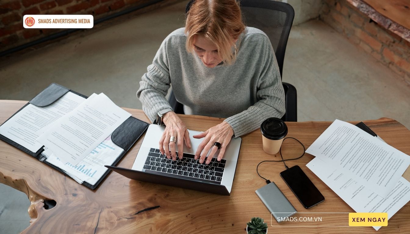 cai-gia-cua-website-gia-re